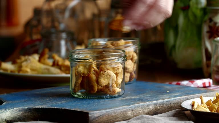 Oyster Crackers With Ranch Dressing 1